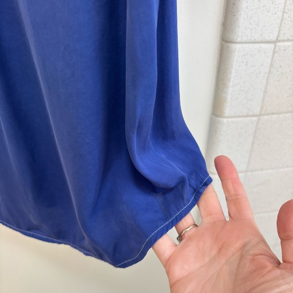 Quince Women's Blue Washable Silk Stretch Sleeveless Top Size Small - Picture 7 of 12